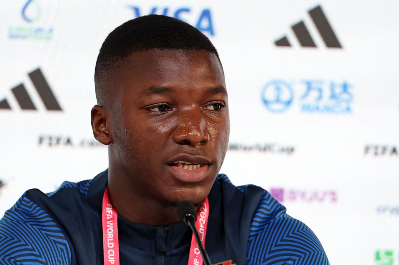 Moises Caicedo diperebutkan Chelsea dan Liverpool