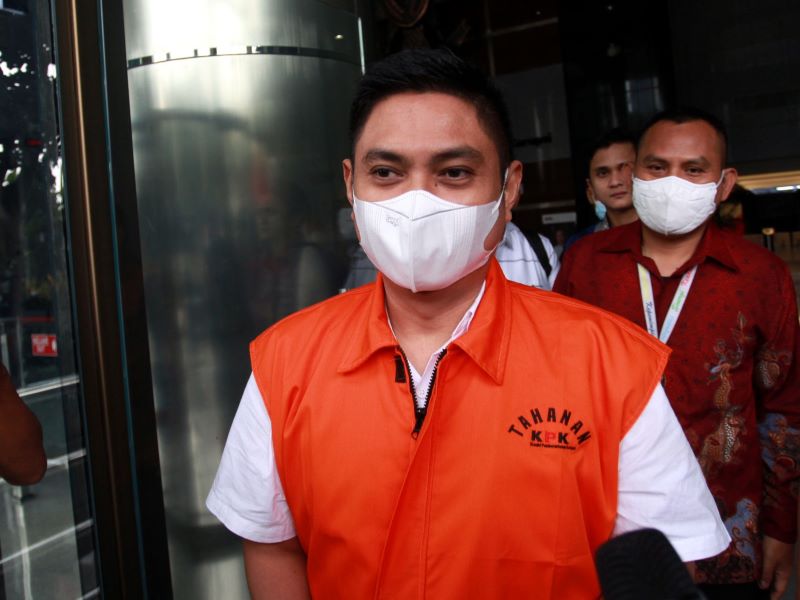 Terdakwa kasus gratifikasi pemberian izin usaha pertambangan sekaligus mantan Bupati Tanah Bumbu Mardani Maming.