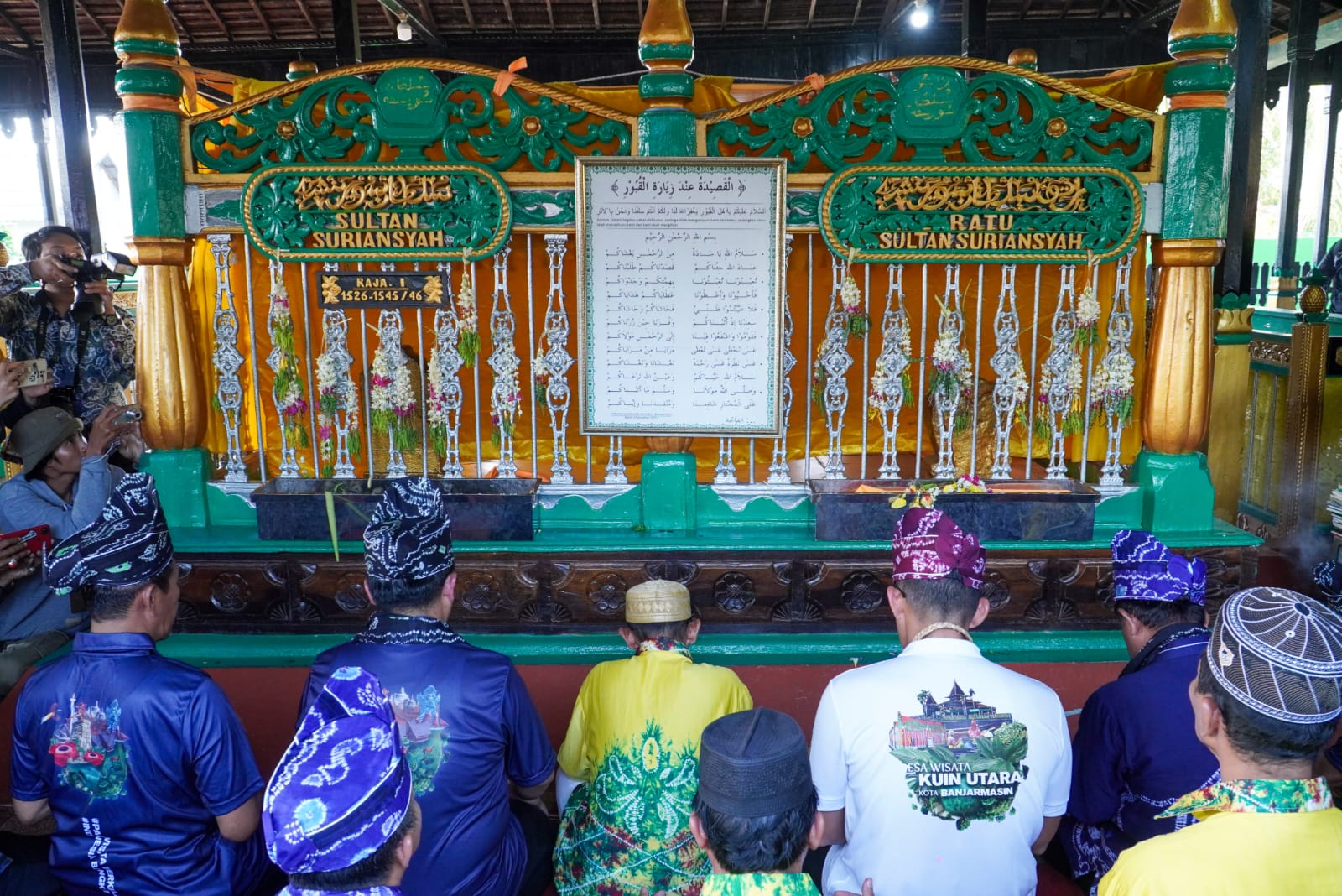 Masjid Sultan Suriansyah di Desa Kuin Utara, Banjarmasin, Kalimantan Selatan.