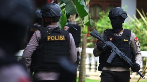 Densus 88 menangkap terduga pelaku terorisme pendukung ISIS di Bekasi