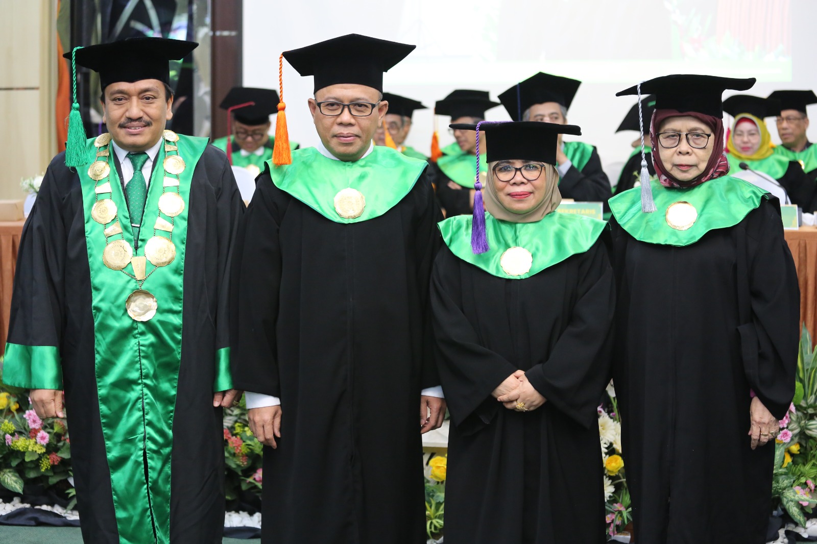 Pengukuhan dua Guru Besar Universitas Muhammadiyah Jakarta, Selasa (22/8).