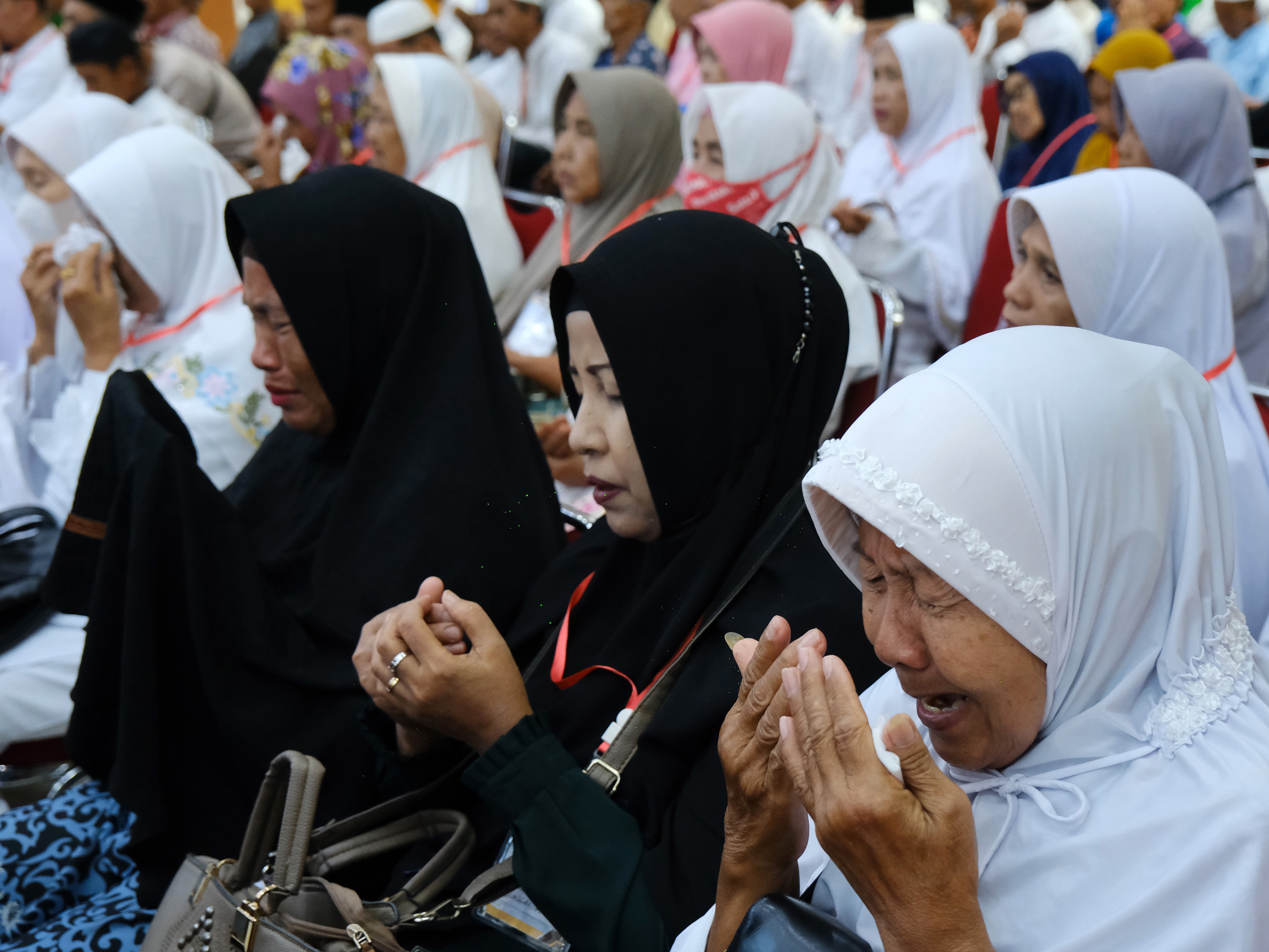 Bacaan Ayat Seribu Dinar Latin, Arab, Arti