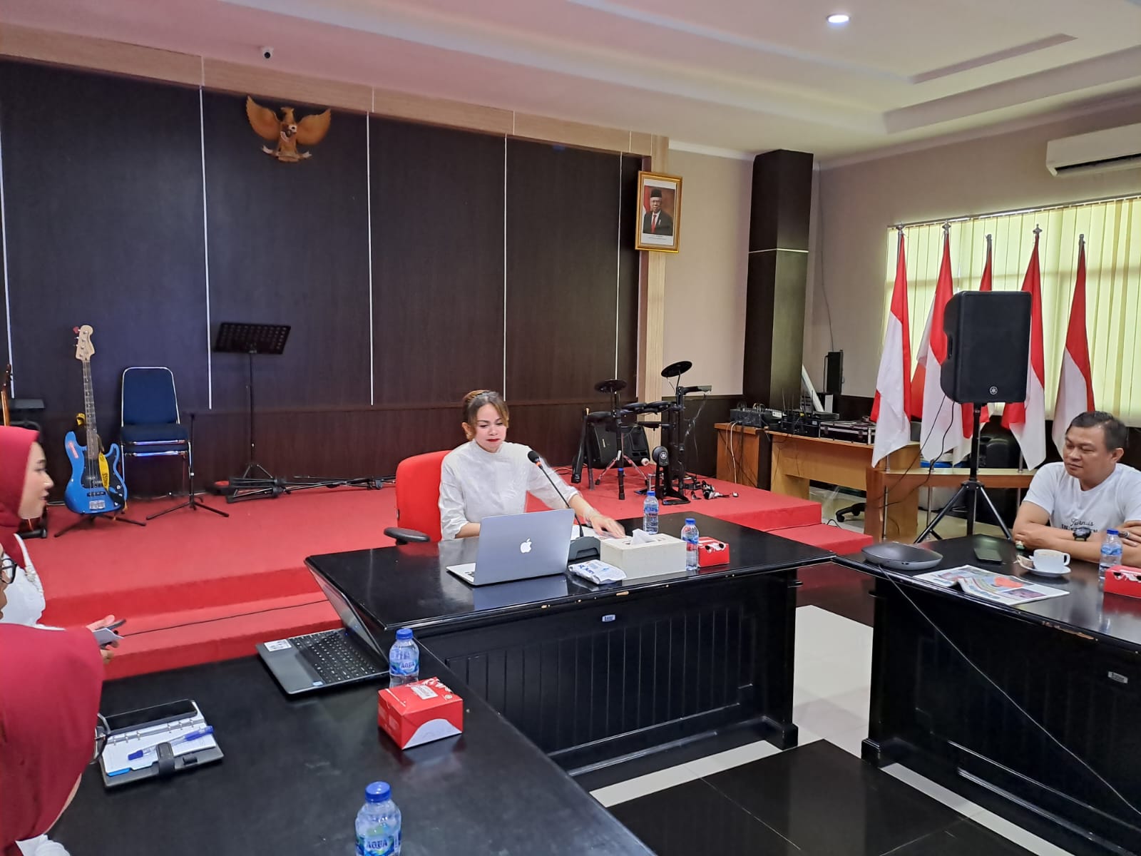 Kepala BPN Tangsel Shinta Purwitasari saat memberi keterangan kepada media, Senin (14/8).