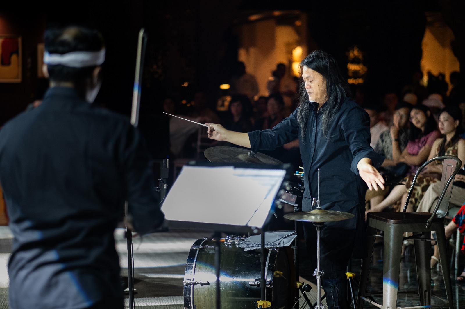 Aksan Sjuman hadirkan 'Dunia Saat Mata Terpejam The World When Your Eyes Closed): The Awakening Concert'.