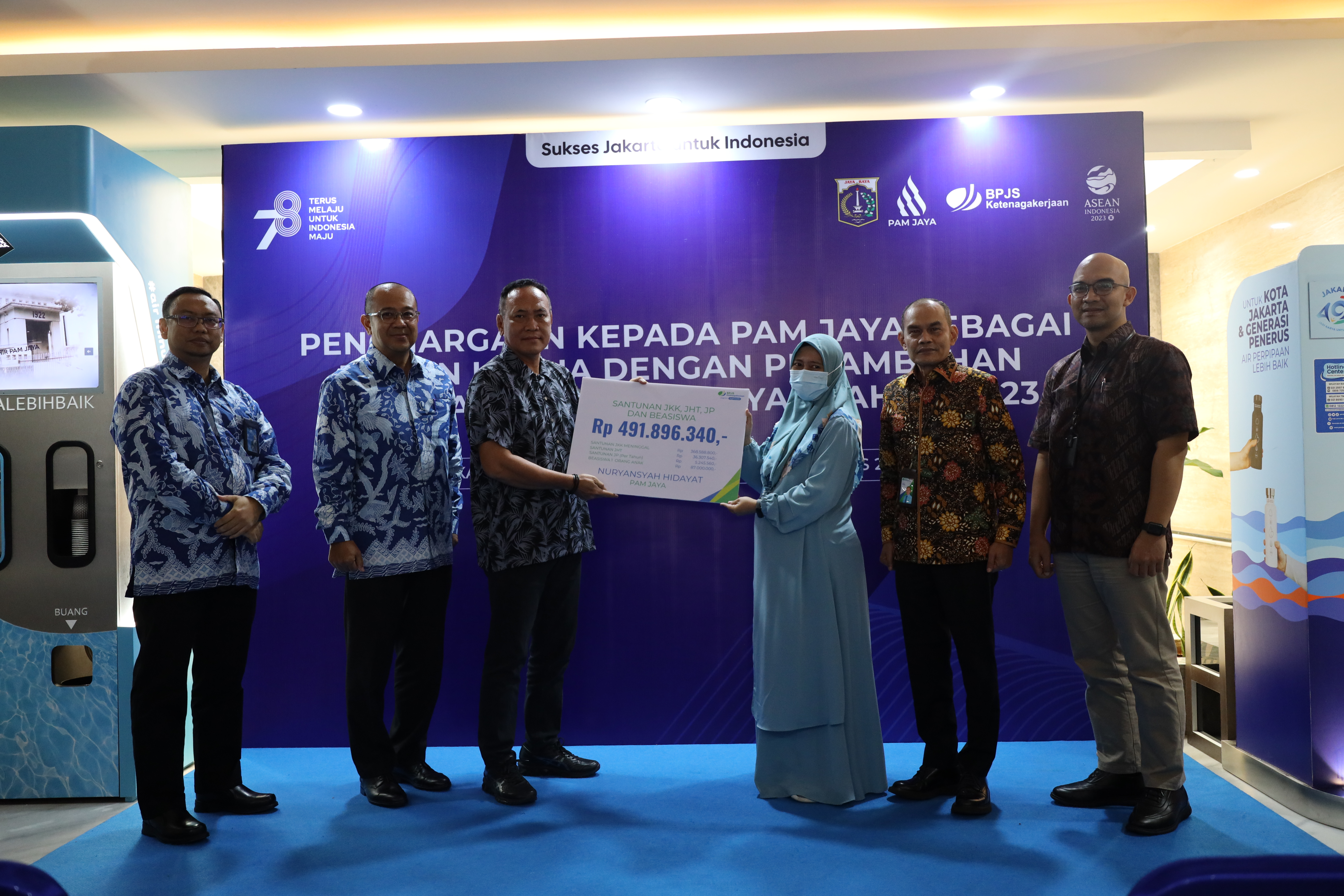 Acara penyerahan santunan program JKK BPJS Ketenagakerjaan kepada ahli waris almarhum Nuryansyah Hidayat, karyawan PAM Jaya.