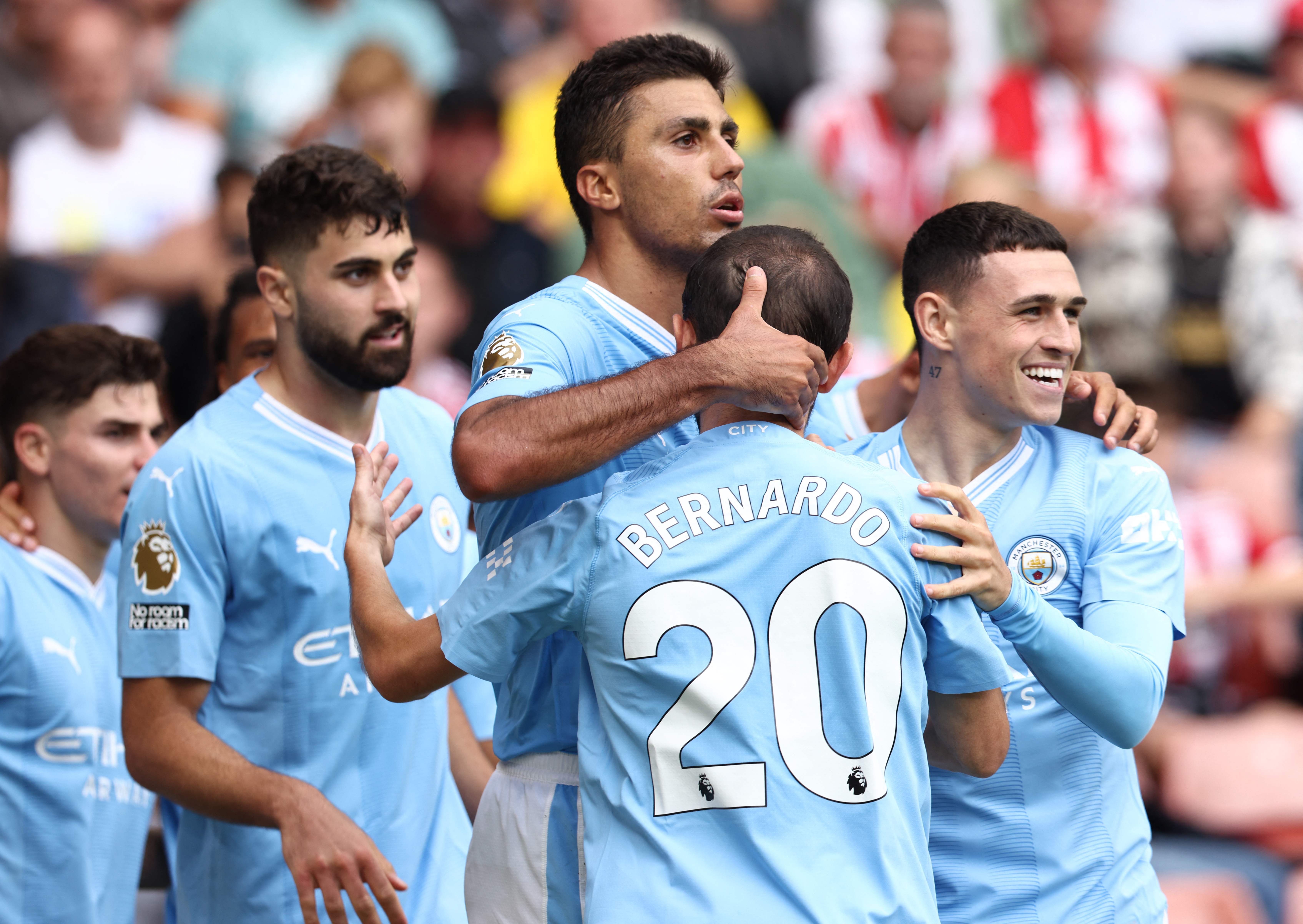 Para pemain Manchester City melakukan selebrasi usai mencetak gol ke gawang Sheffield United.
