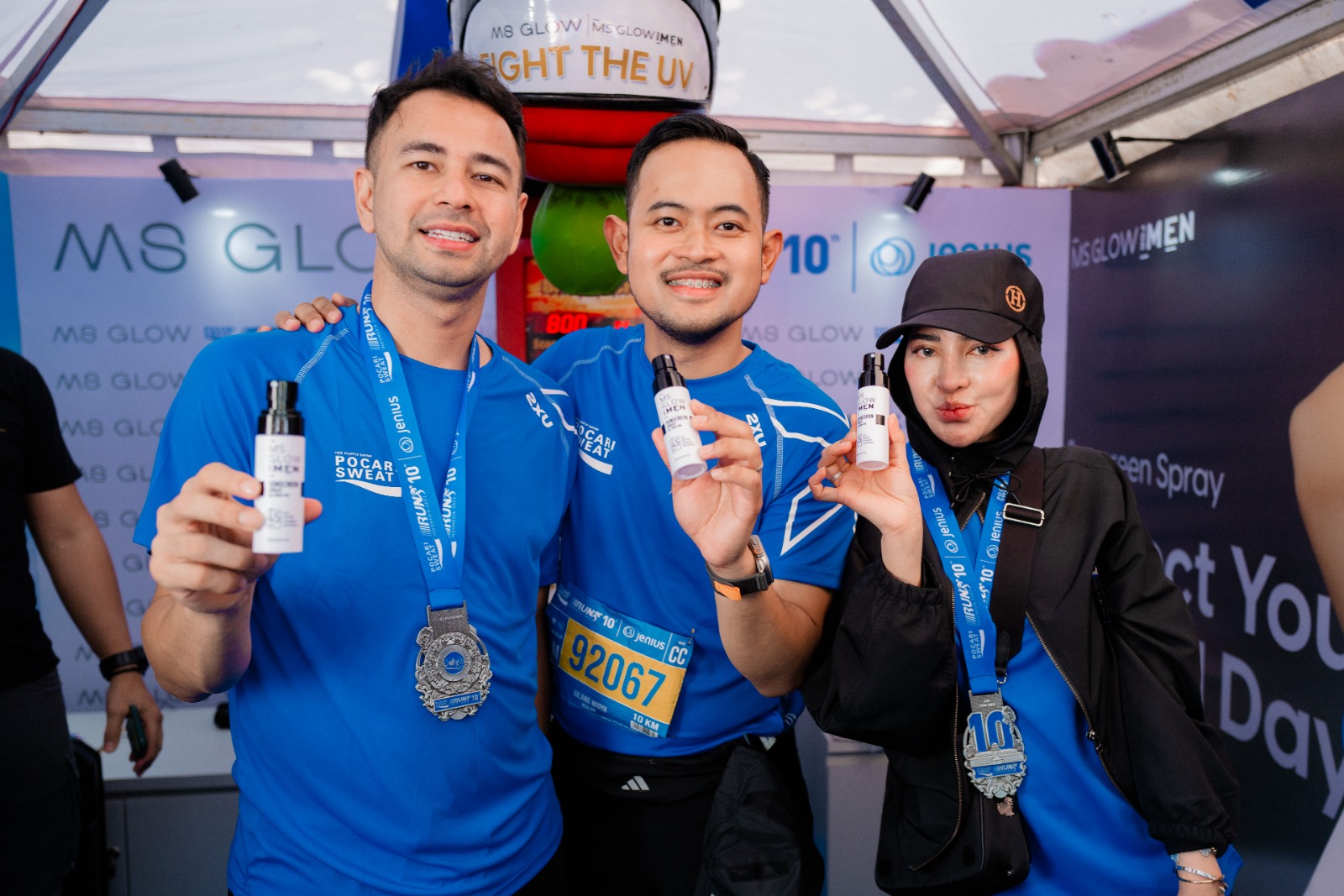 Brand Ambassador MS Glow for Men Raffi Ahmad (kiri) dan Founder J99 Corp. dan MS Glow for Men, Gilang W. Pramana (tengah).