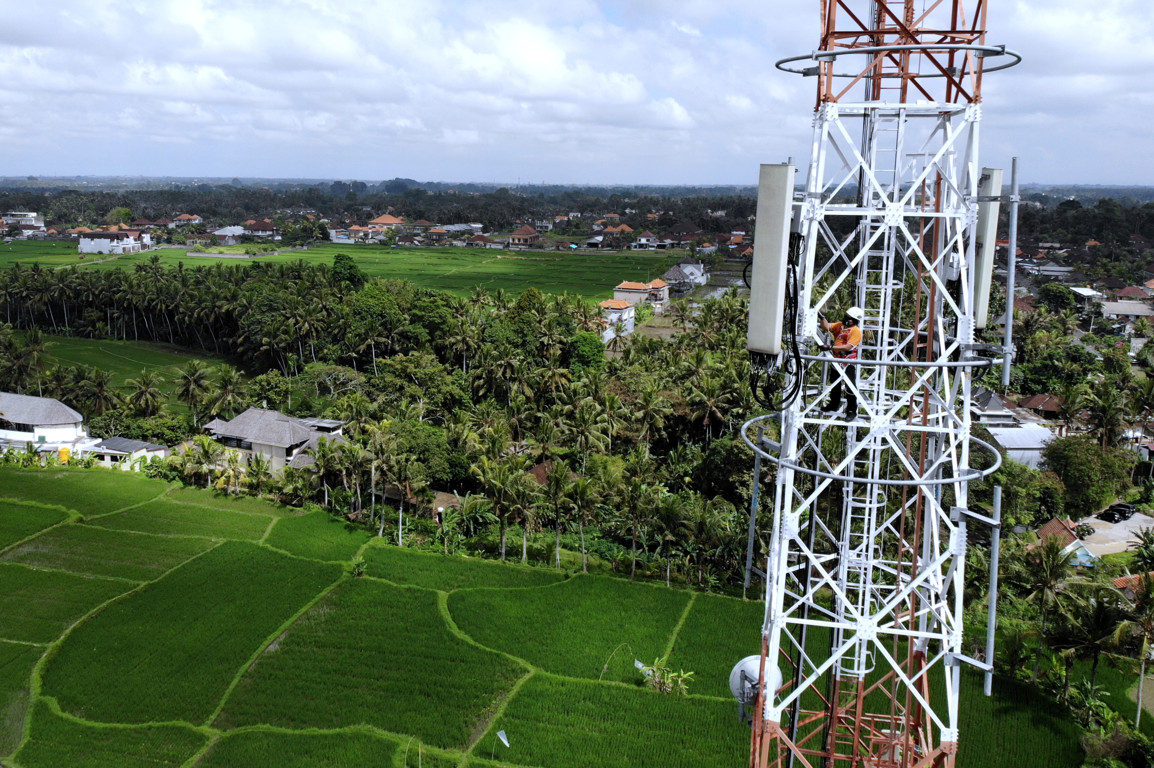 Dukung Akses Internet, Centratama Perluas Jaringan Infrastruktur Telekomunikasi