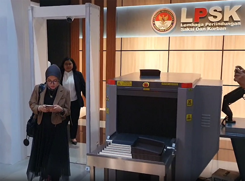 Pengacara finalis Miss Universe berkonsultasi dengan LPSK terkait perlindungan akan kemungkinan munculnya intimidasi dan ancaman.