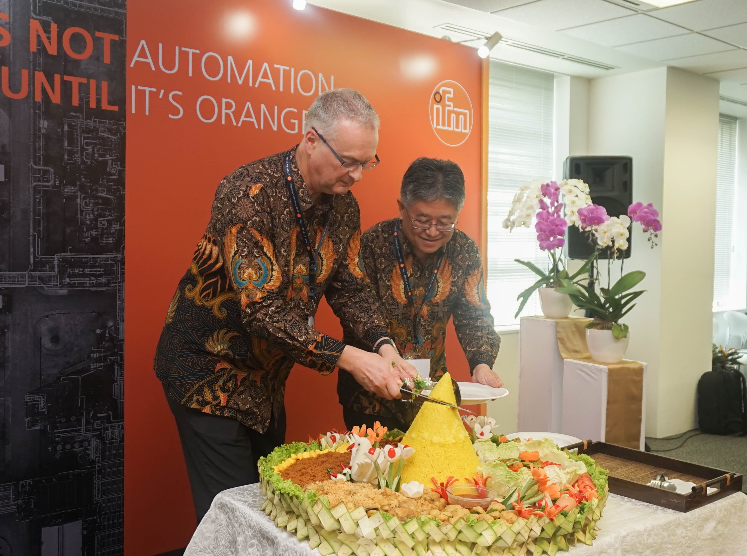 Pembukaan kantor ifm electronic di Jakarta, Kamis (3/8).
