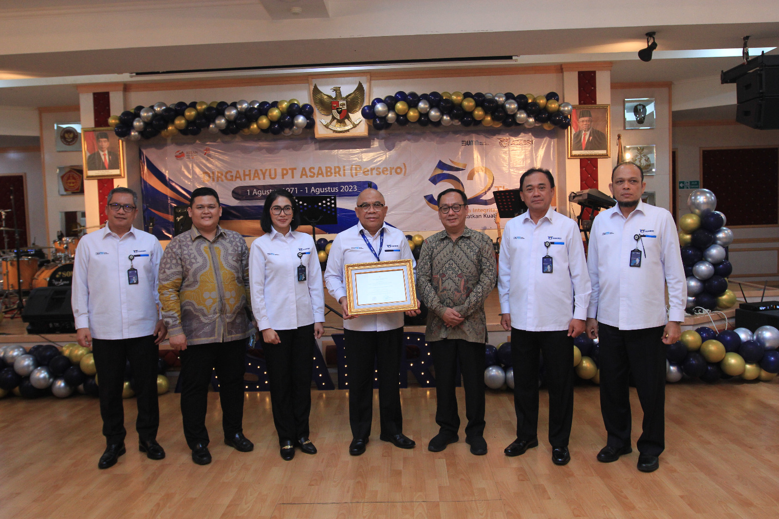 PT Asabri (Persero) menerima sertifikat penetapan program kepatuhan persaingan usaha dari KPPU RI.