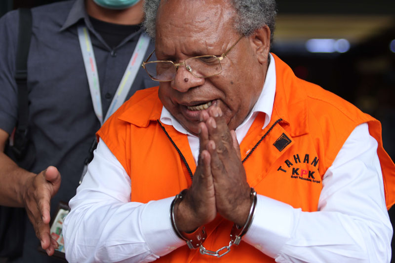 Bupati nonaktif Mimika Eltinus Omaleng akan dipanggil KPK terkait dugaan rasuah dalam pembangunan Gereja Kingmi Mile 32.