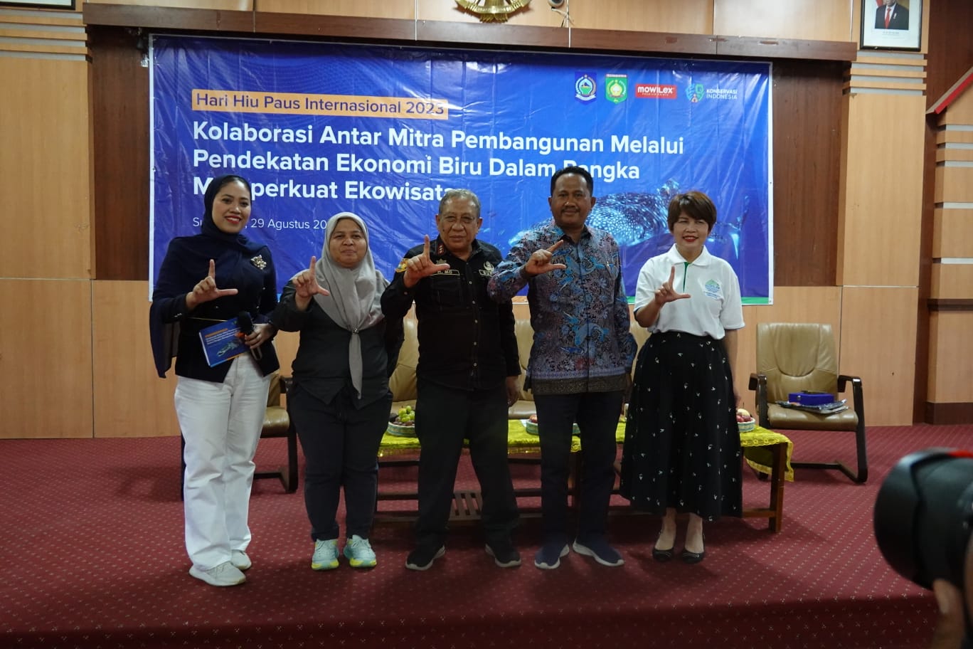 Acara talkshow dalam rangka memperingari Hari Hiu Paus Internasional 2023 di Sumbawa, NTB, Selasa (29/8).