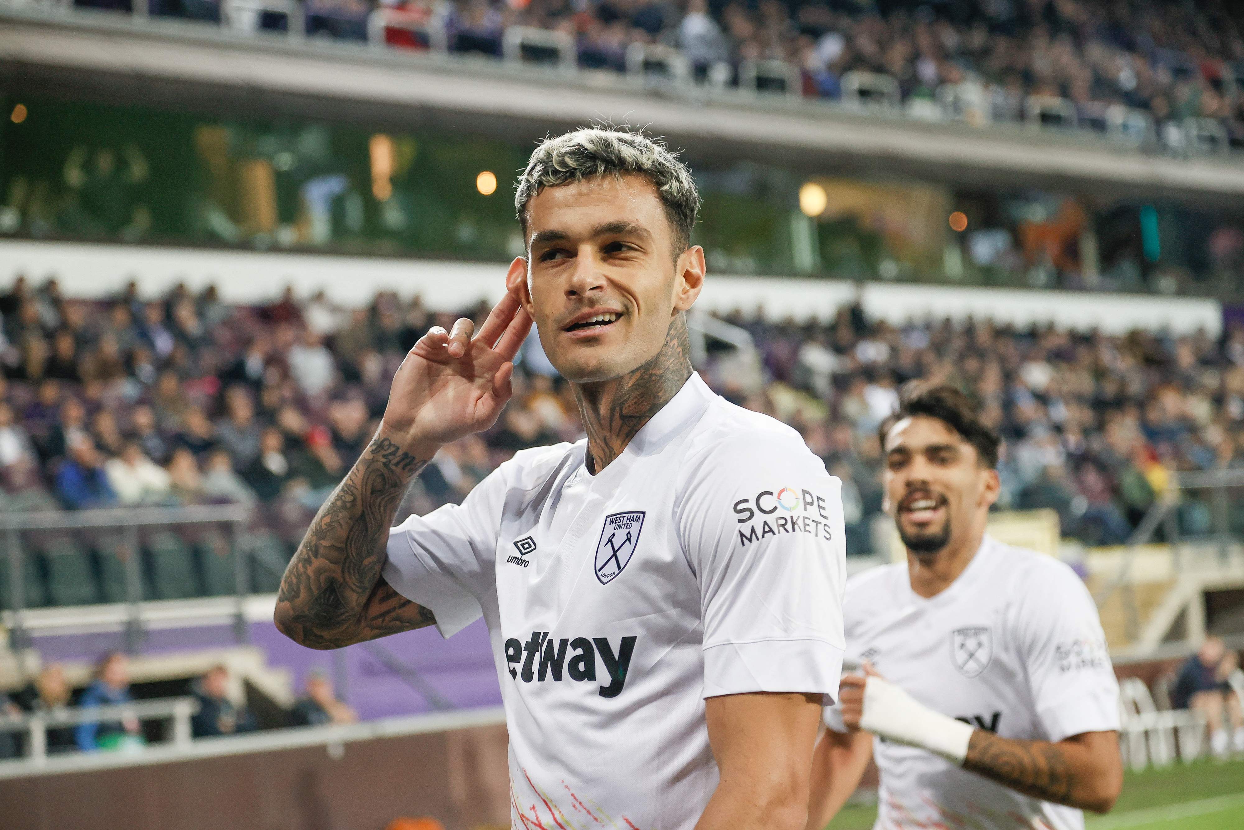 Penyerang West Ham United Gianluca Scamacca