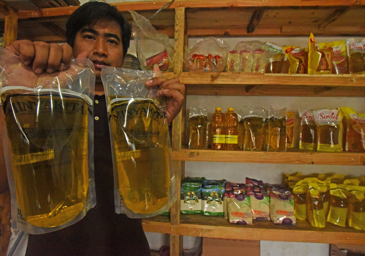 Ilustrasi minyak goreng yang sempat langka di masyarakat.