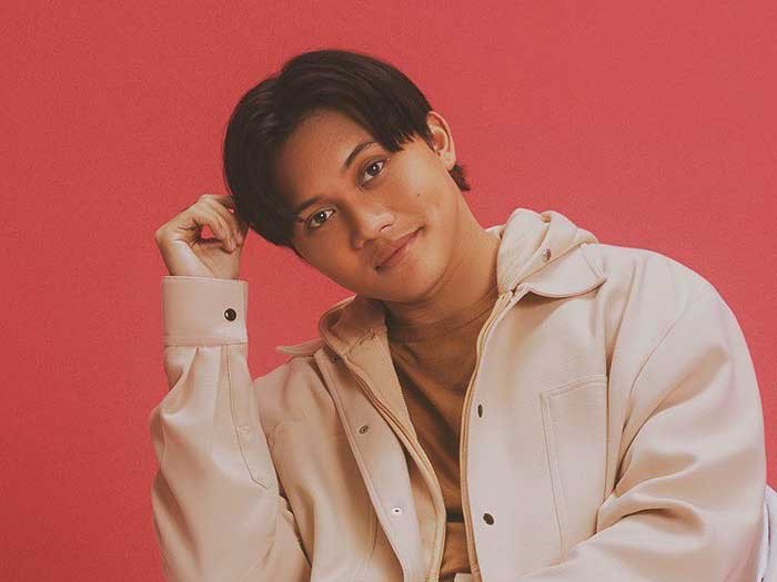 Penyanyi Rizky Febian
