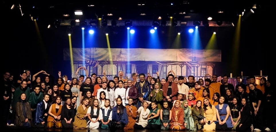 Teater musikal berjudul “Nirwana” yang telah diselenggarakan oleh Metamorphose Production. pada 27 Juli 2023 di Gedung Kesenian, Jakarta. 