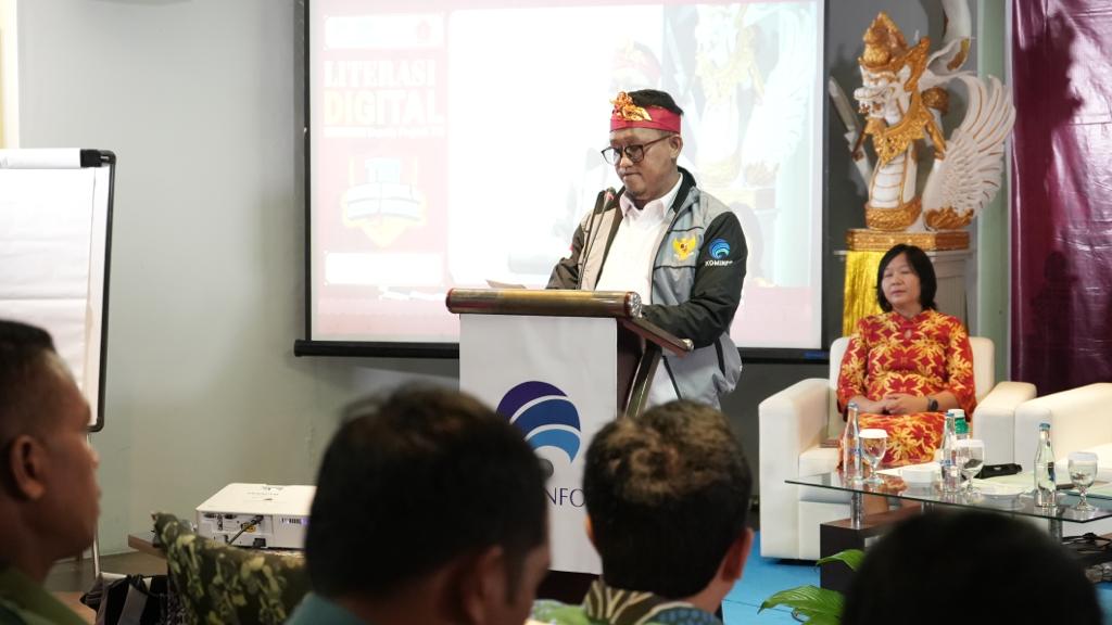 Komandan Satuan Siber (Dansatsiber) TNI Laksamana Pertama TNI, Tri Harsono, pada acara Literasi Digital kepada Prajurit TNI