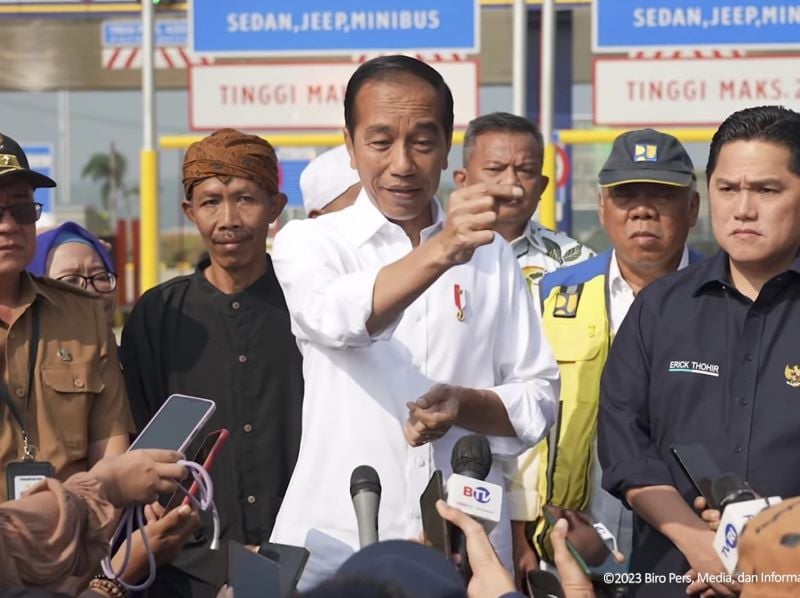 Presiden Joko Widodo usai meresmikan jalan Tol Cigombong-Cibadak