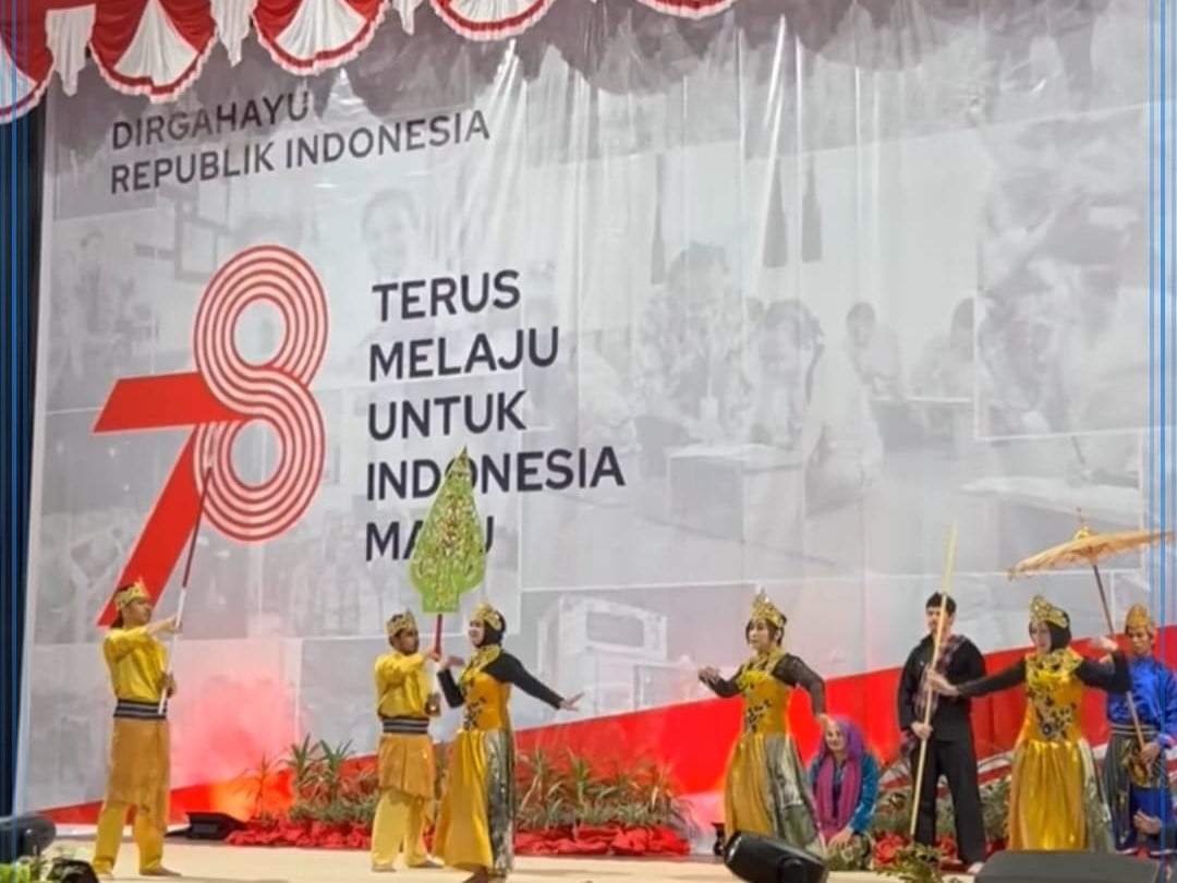 Rangkaian acara diisi oleh penampilan seni tari adat dan kuliner khas daerah-daerah se-Indonesia dari Sabang sampai Merauke. 