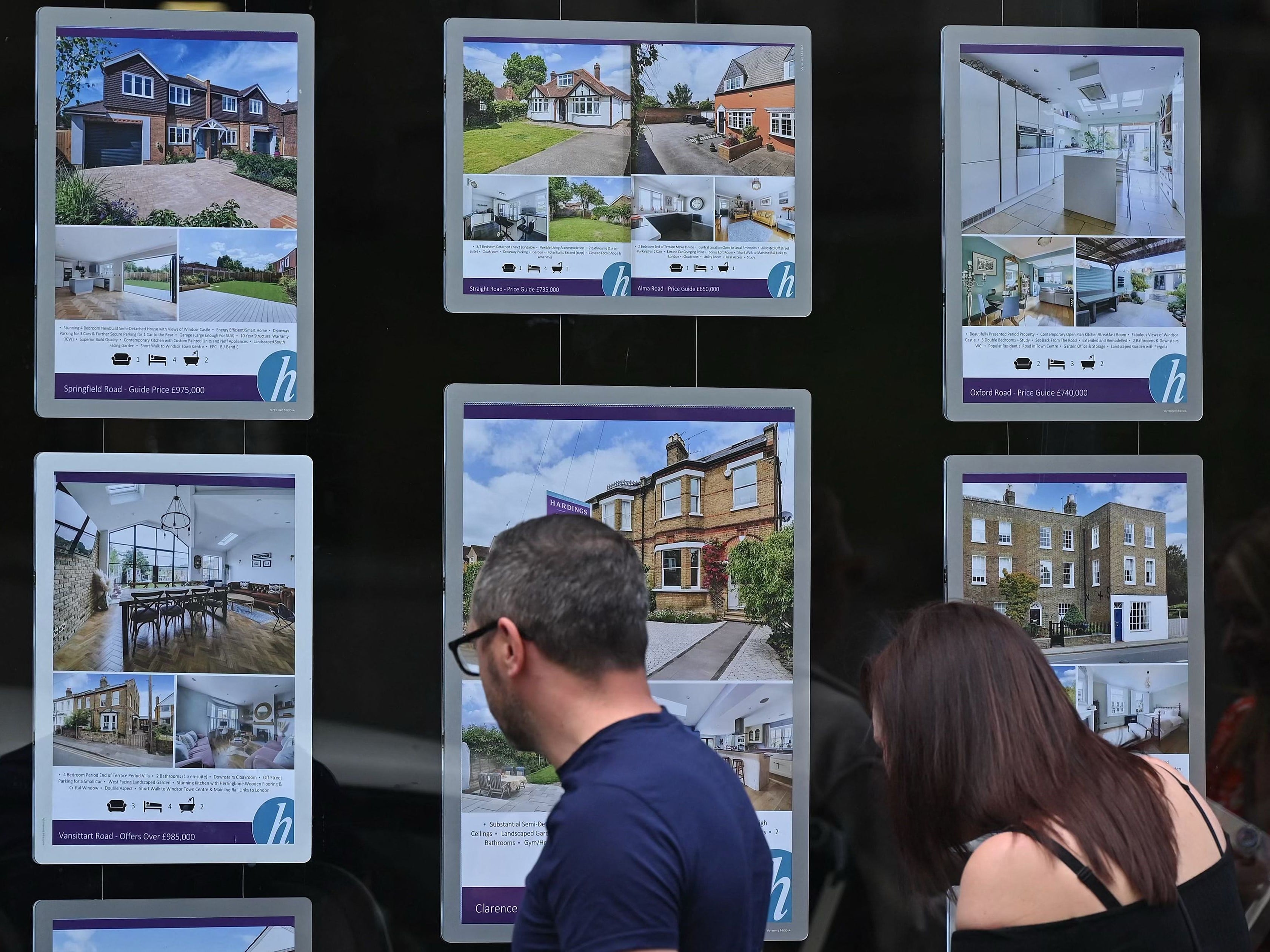 Bank Sentral Inggris Naikkan Suku Bunga Acuan Ke-14 Kali 