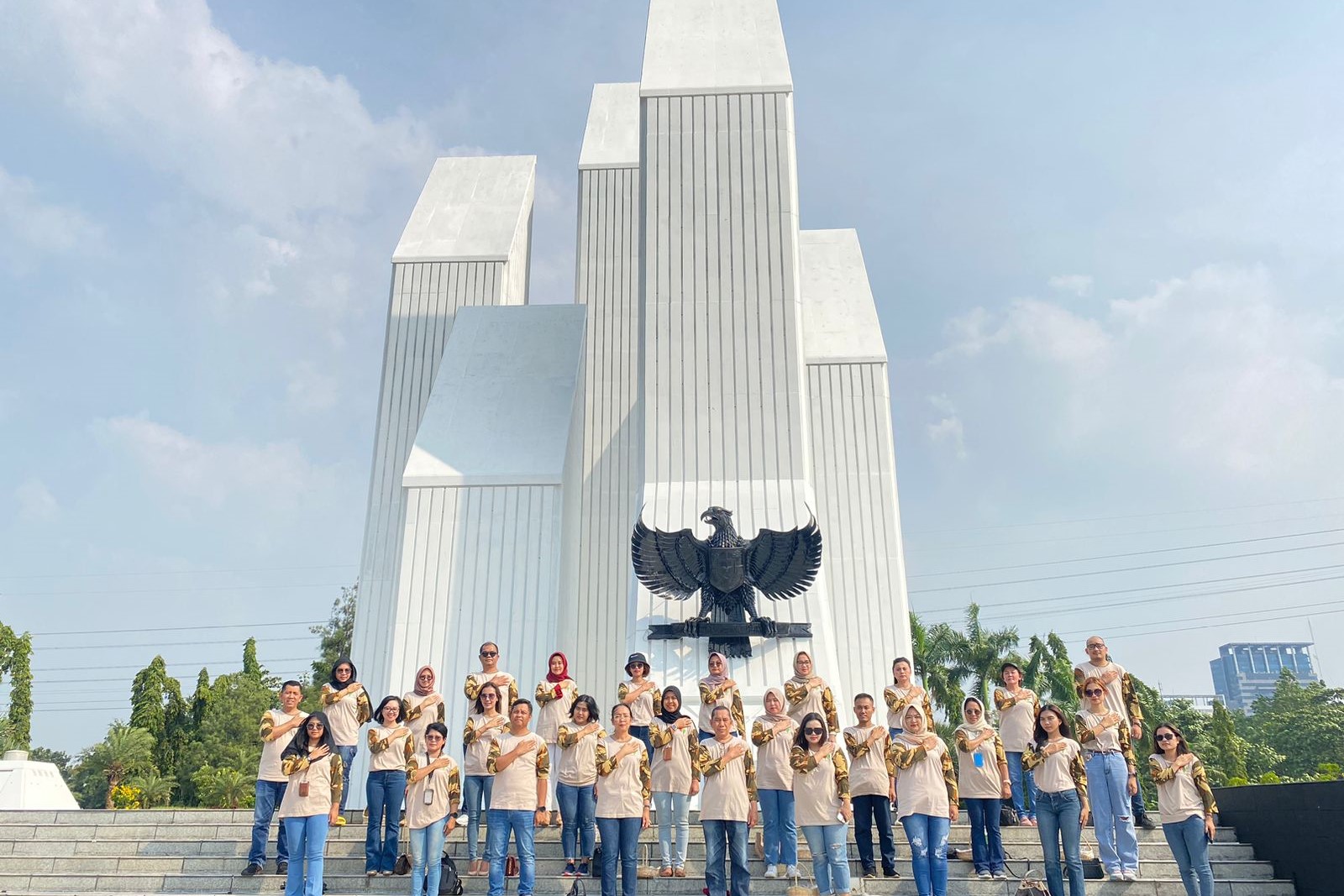 Dengan kegiatan itu, RFB ingin mengajak seluruh insan untuk kembali mengenang nilai-nilai luhur perjuangan dan menerapkannya pada kehidupan.