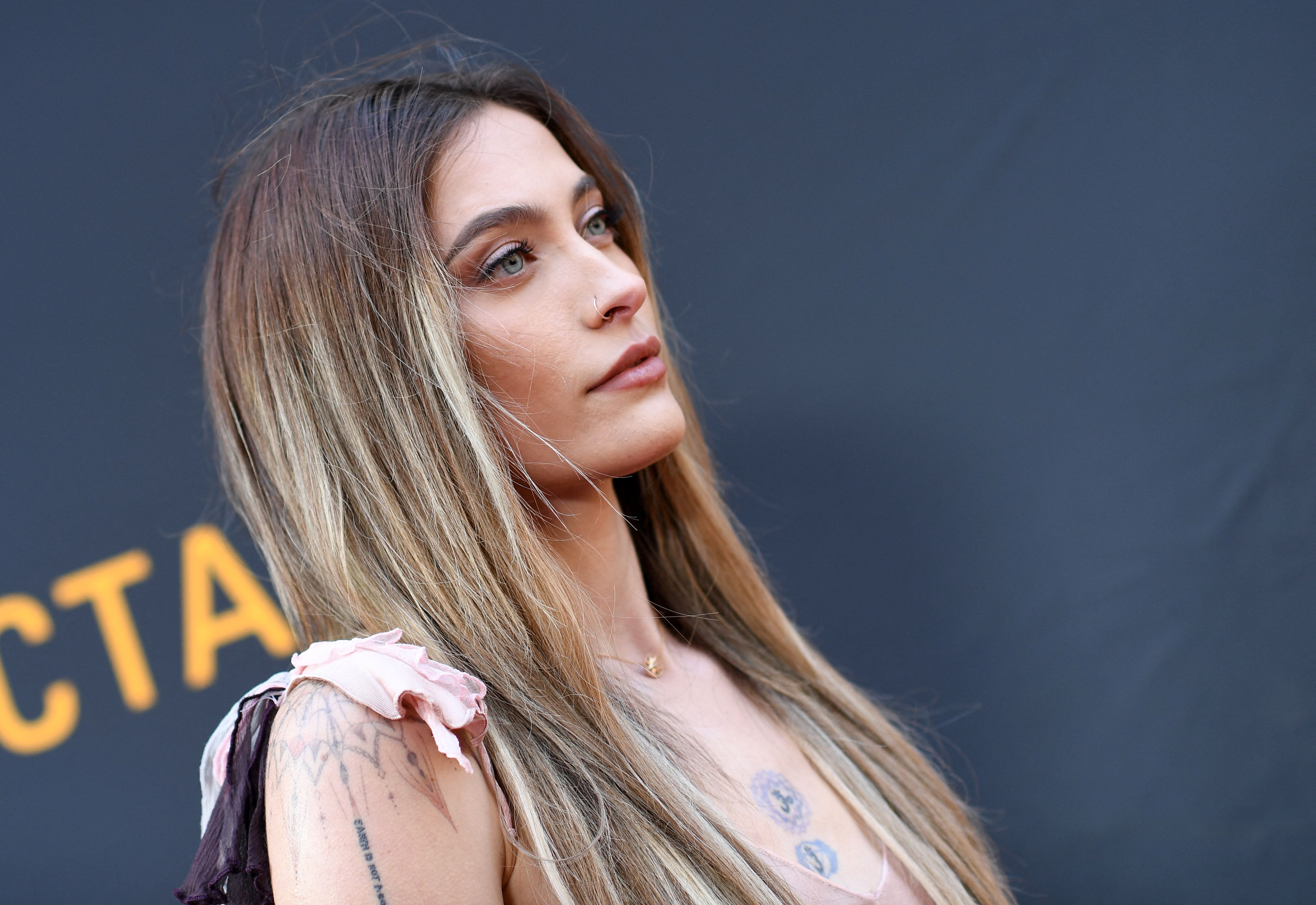 Selebritas Paris Jackson, yang merupakan putri Michael Jackson.