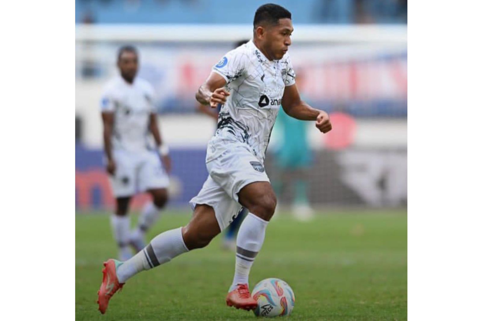 Pemain muda Borneo FC Fajar Fatur Rahman