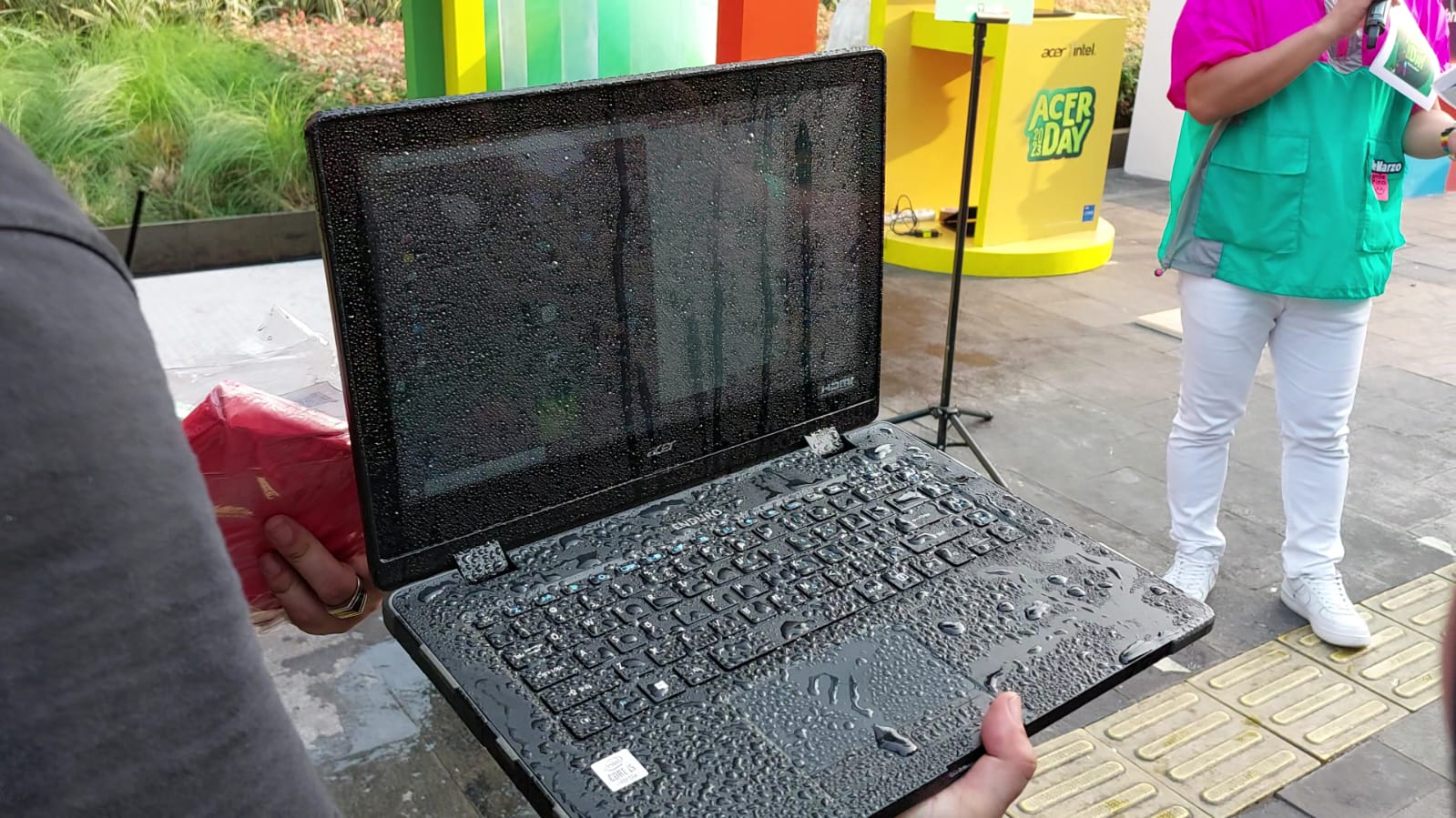 Laptop tahan air, salah satu produk laptop baru yang diluncurkan di Acer Day 2023.