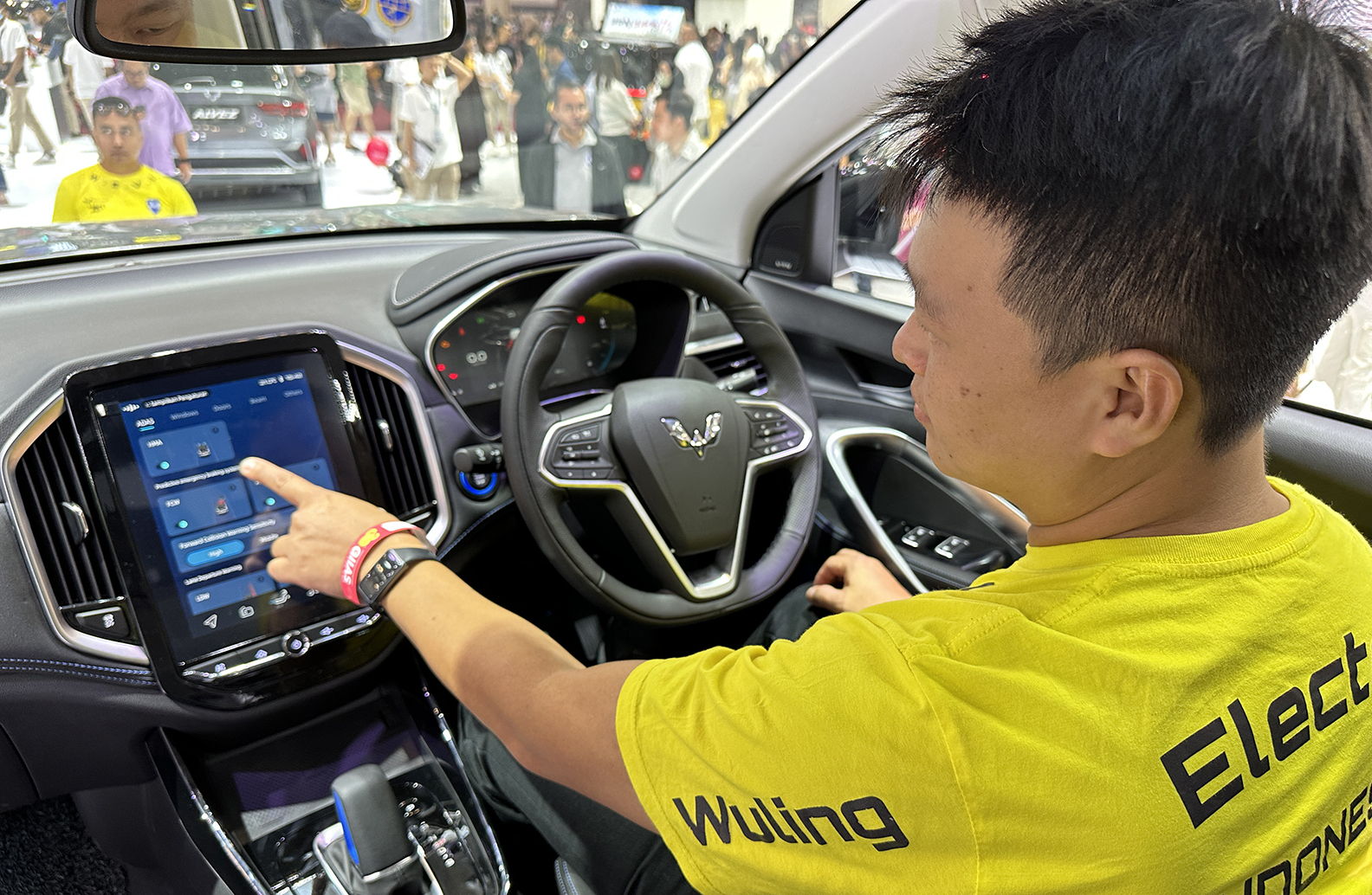 Komunitas Wuling Sambut Hangat New Almaz RS