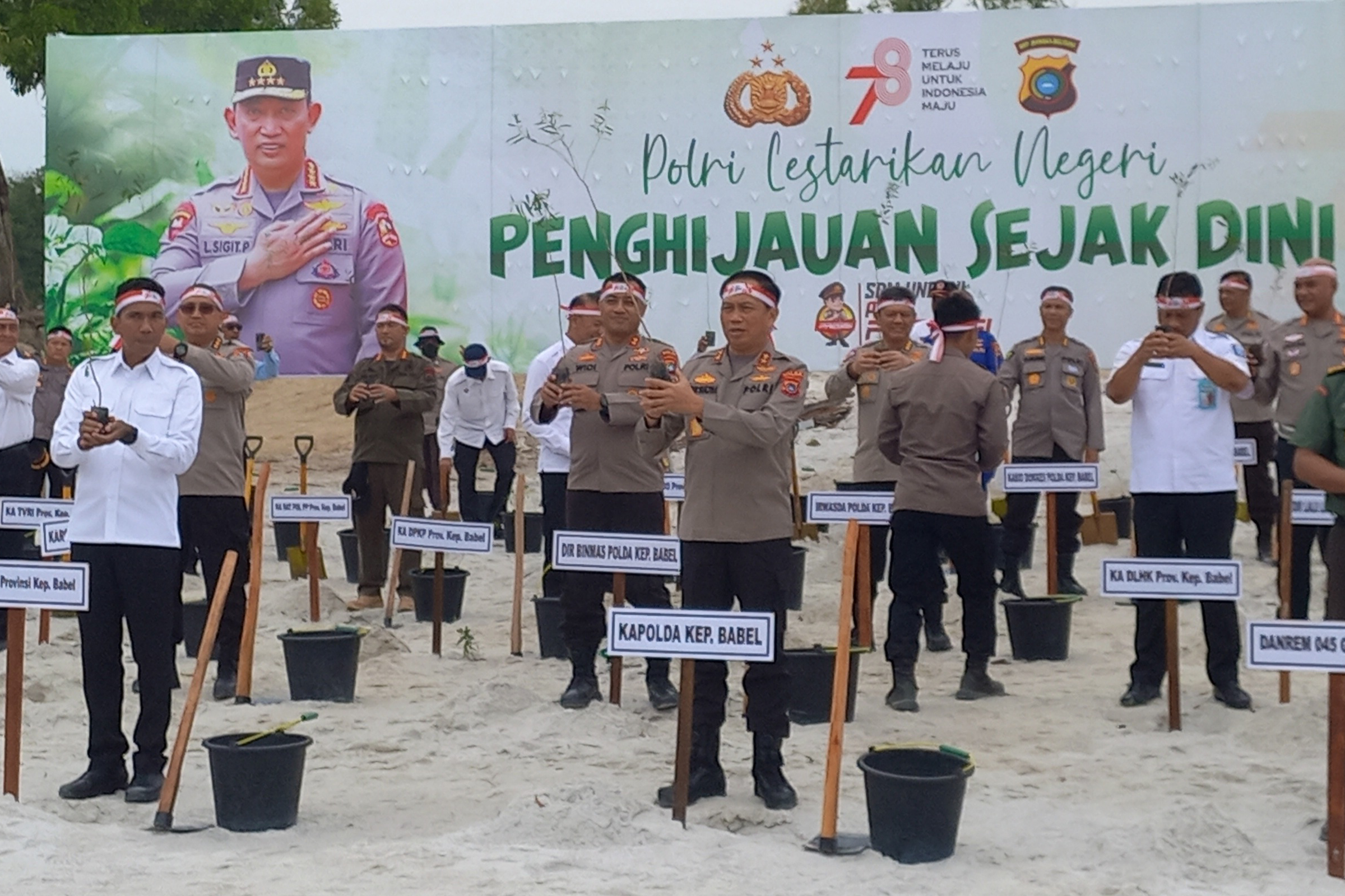 Lestarikan Lahan Bekas Tambang, Polda Babel Tanam 10 Ribu Pohon