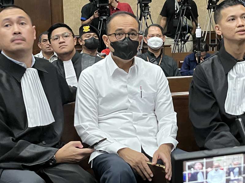 Mata uang asing yang ditemukan penyidik dalam safe deposit box milik Rafael Alun disebut terkait TPPU.