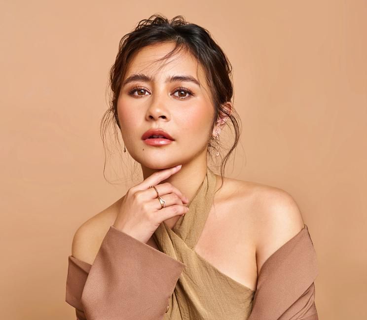 Aktris dan produser Prilly Latuconsina mewakili Indonesia untuk kampanye Create 100 dari Walt Disney.