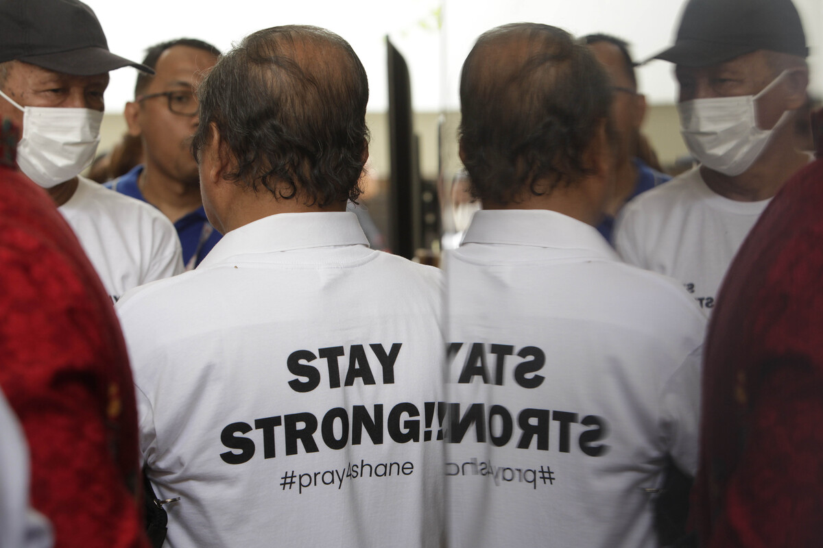 Pendukung terdakwa Shane Lukas ikut hadir dalam persidangan.