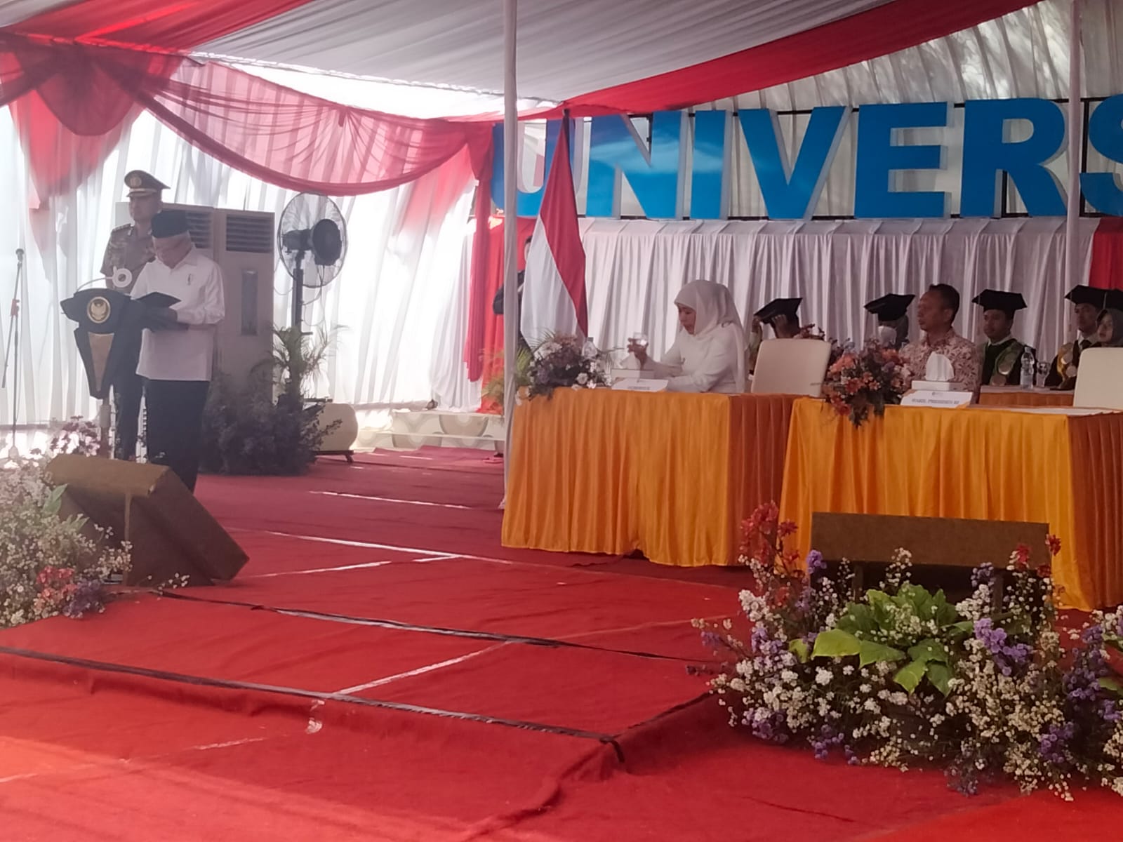 Wapres Ma'ruf Amin di acara Dies Natalis ke-37 dan Wisuda Magister, Sarjana, dan Diploma Universitas Wiraraja Tahun 2023, Sumenep.