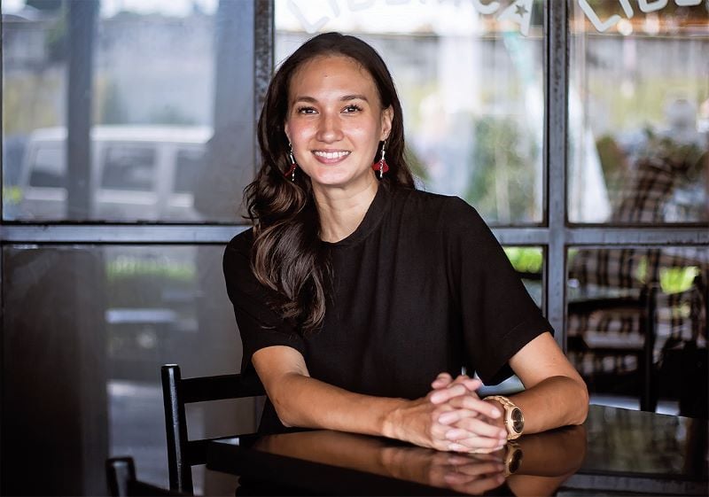 Melalui Sea Soldier, Nadine Chandrawinata menggalakan pelestarian ekosistem melalui mangrove.