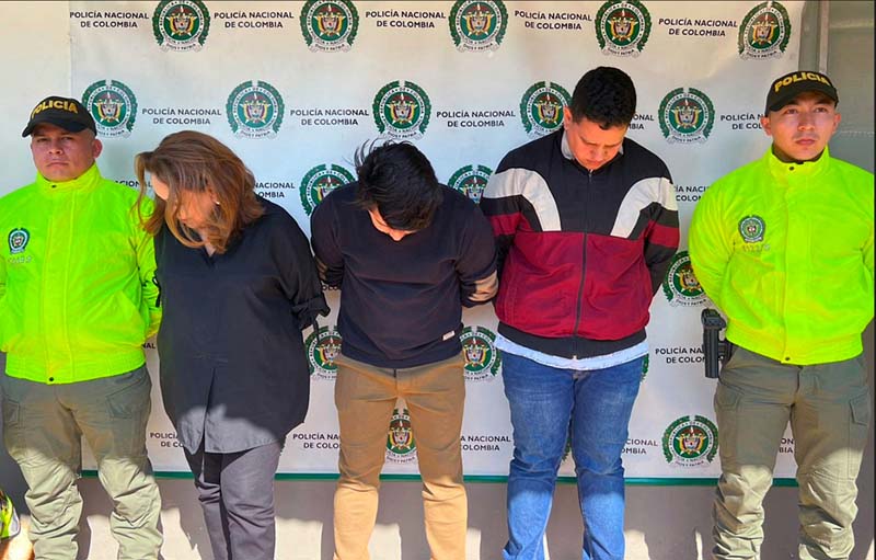 Desainer Nancy Gonzalez telah diekstradisi Kepolisian Kolombia ke AS atas dugaan penyelundupan dompet kulit hewan yang dilindungi.