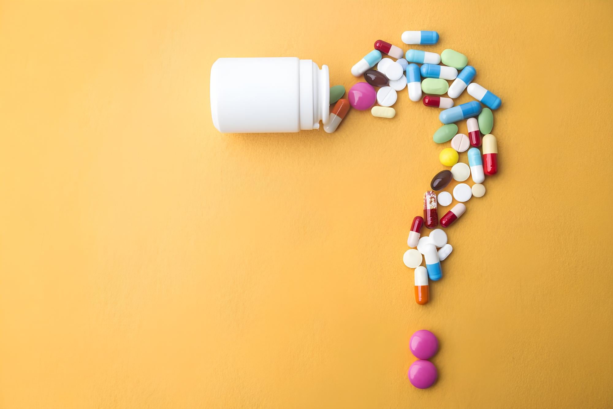 Ilustrasi ragam jenis vitamin dan suplemen.