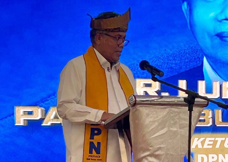 Ketua Umum Peradi Dr. Luhut MP Pangaribuan, SH, LLM.