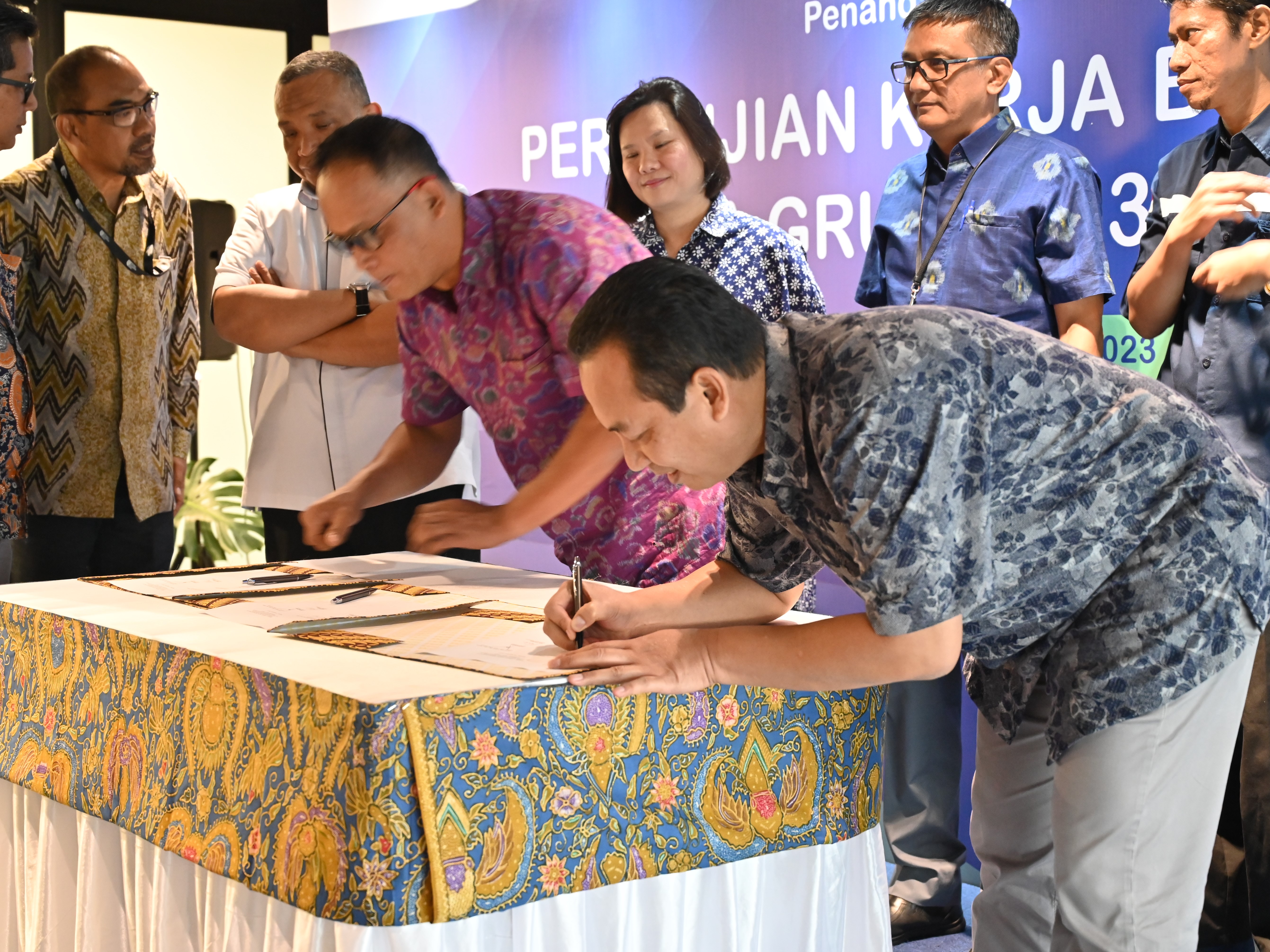 PKB untuk periode 2023 -2025 tersebut untuk mewujudkan kolaborasi dan keberlangsungan iklim investasi yang sehat.