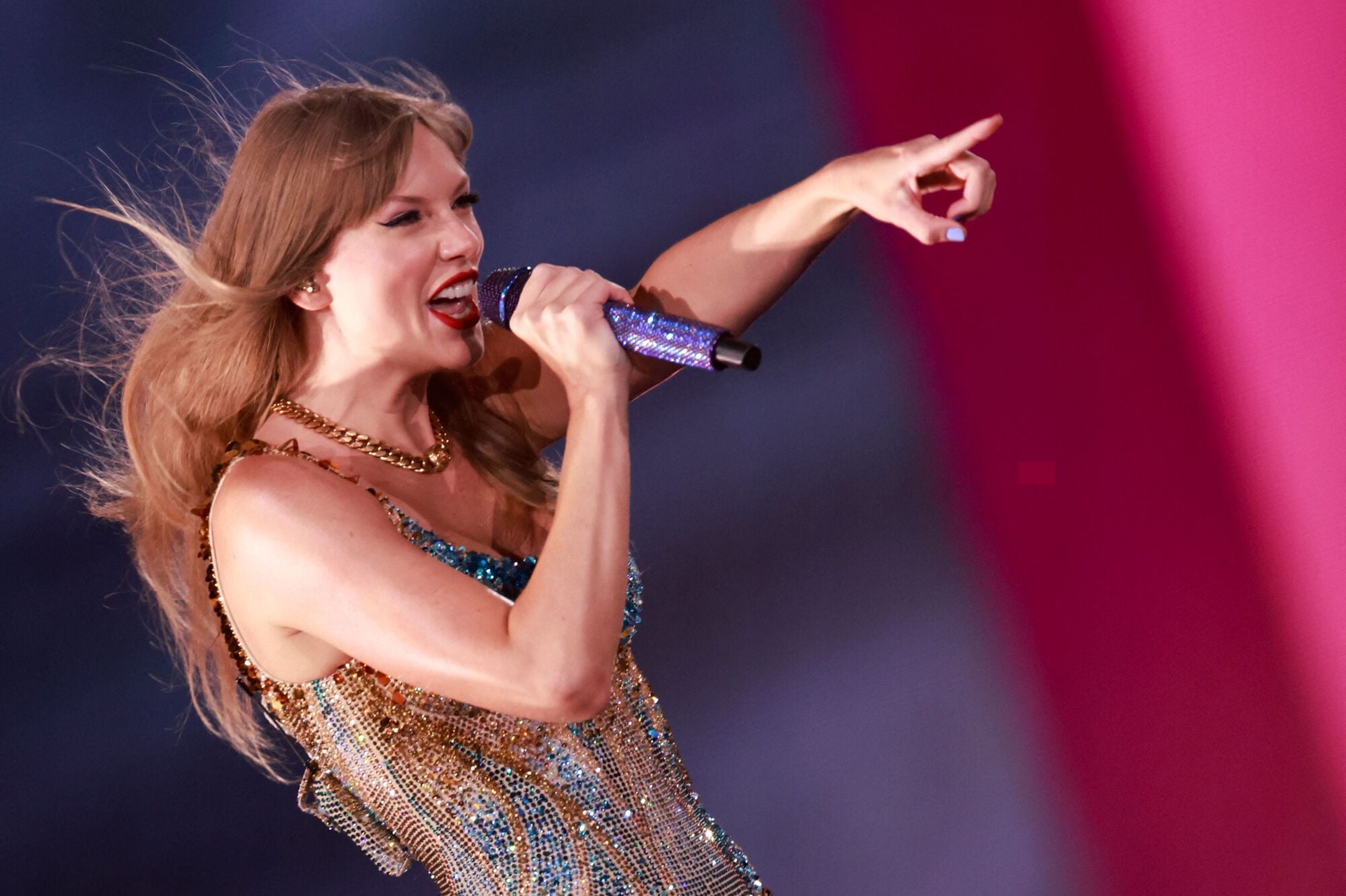 Penyanyi Taylor Swift di konser tunggalnya, Eras Tour, California, AS.