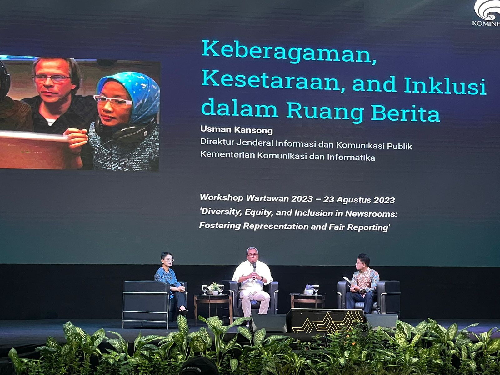 Dirjen IKP Kemenkominfo (tengah) dalam acara workshop wartawan di Gedung Head Office United Tractors, Jakarta, Rabu (23/8).