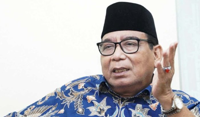 Mantan Ketua Umum DPP Persatuan Tarbiyah Islamiyah (Perti) KH Anwar Sanusi.