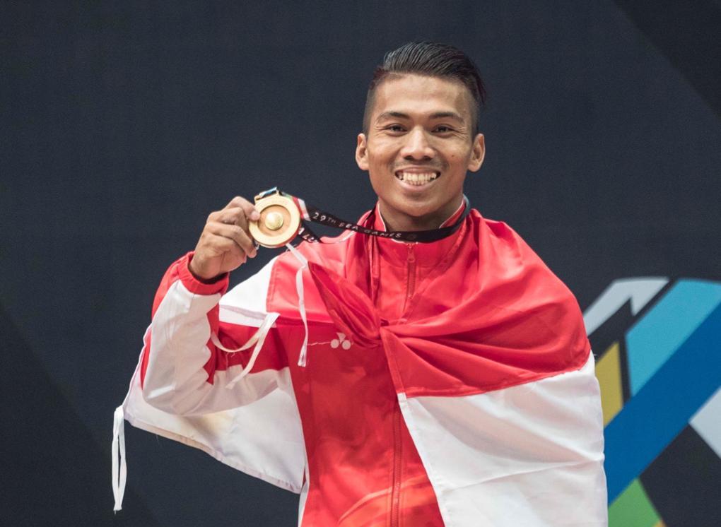 Mantan altet angkat besi yang kerap mewakili Indonesia di ajang SEA Games dan Olimpiade, Deni, mendirikan  Arjuna Weightlifting Academy (AW 