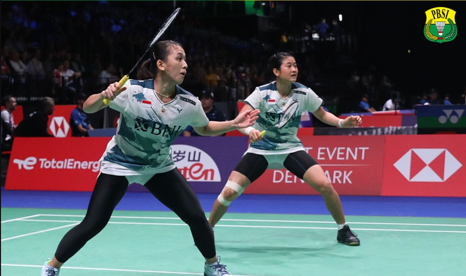 Ganda putri Febriana Dwipuji Kusuma/Amalia Cahaya Pratiwi 