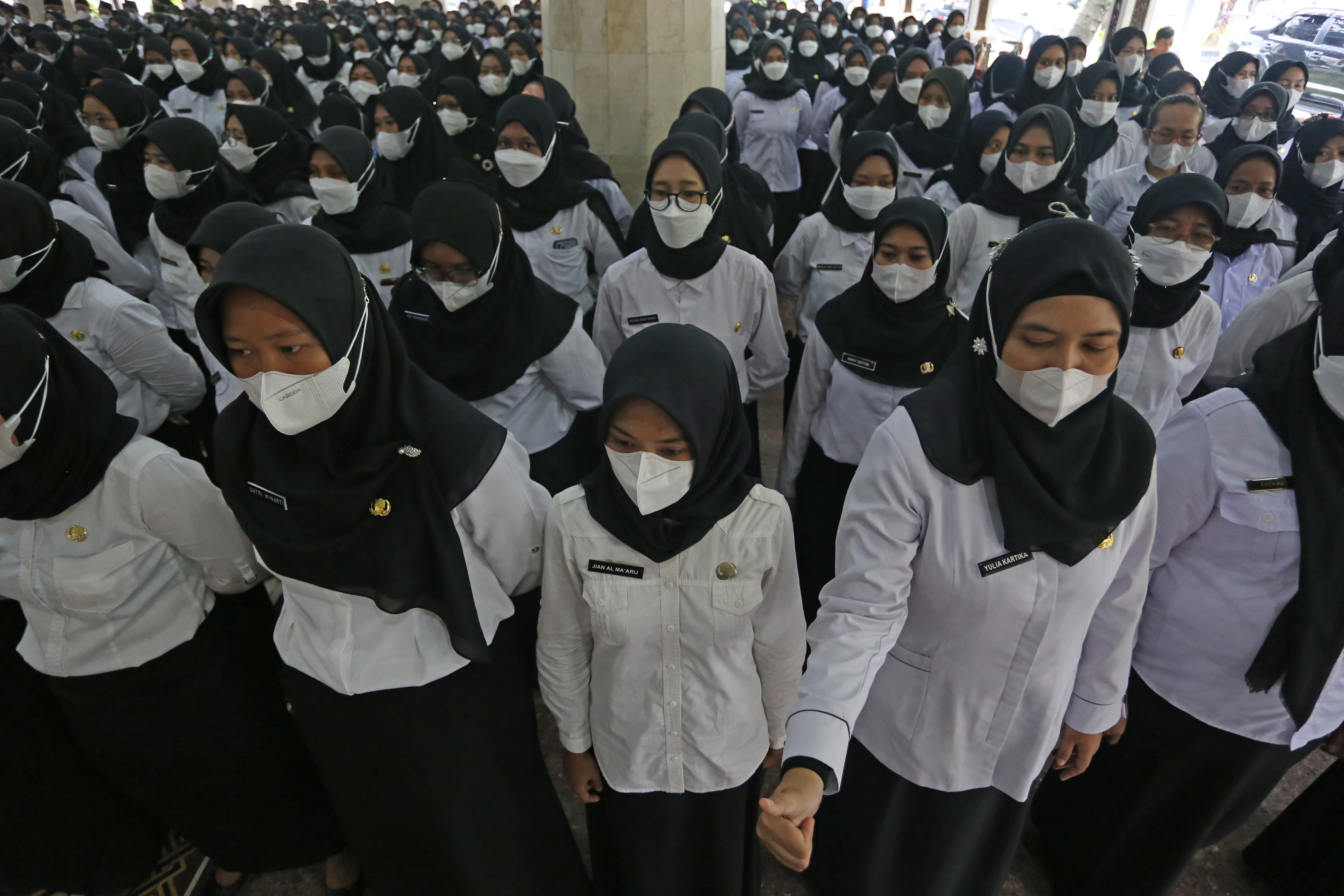 Peresmian dan Penyerahan SK CPNS dan PPPK di Kabupaten Indramayu, Jabar.