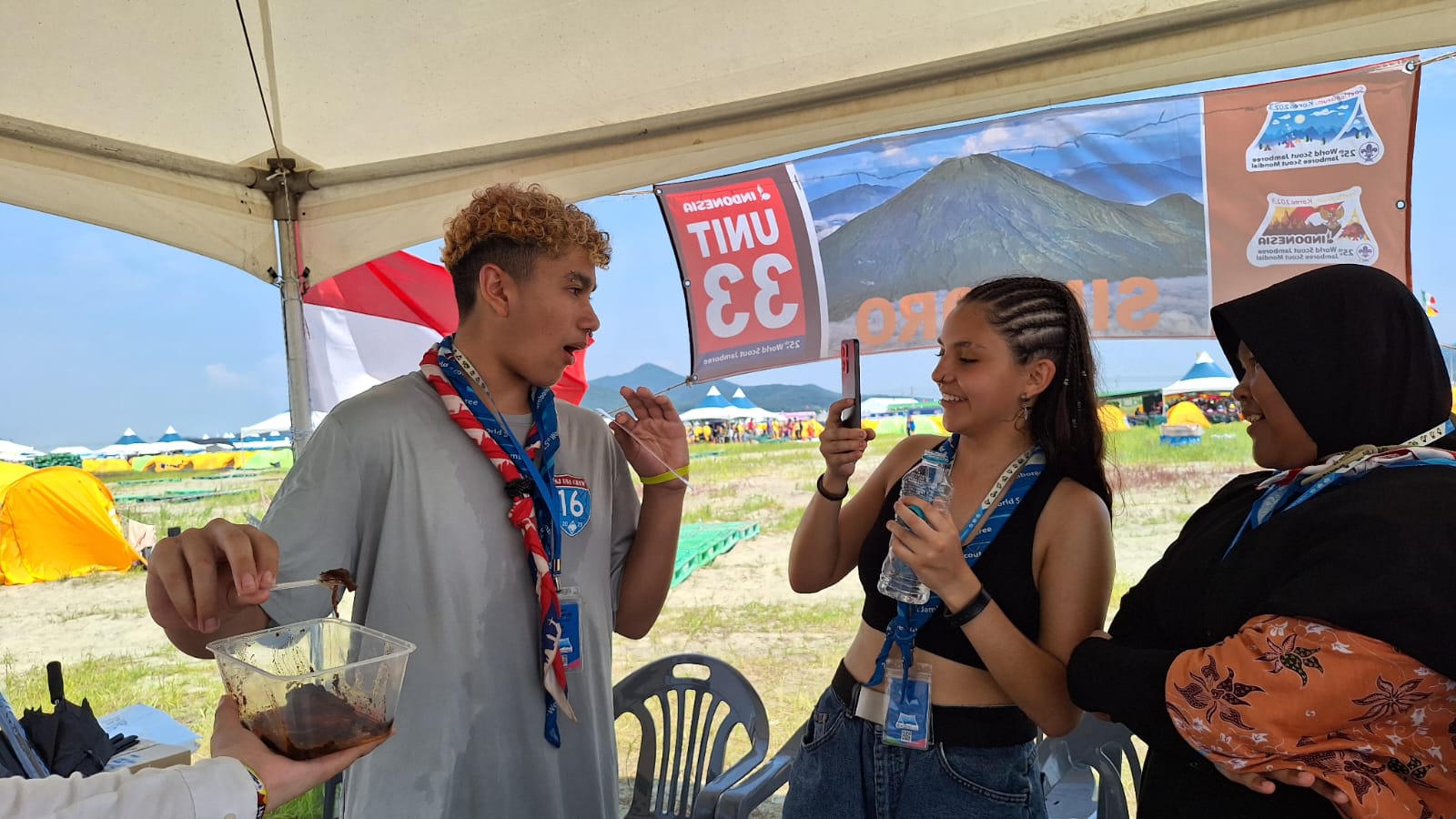 Nailah Al Farafisha Alysa Journalist, 14 (hijab) peserta Jambore Pramuka Dunia asal Kabupaten Bogor 