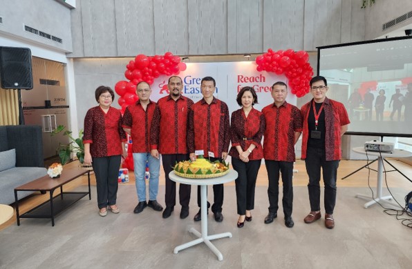 Jajaran manajemen Great Eastern Life Indonesia pada acara perayaan hari jadi Great Eastern Life Indonesia yang ke-27.