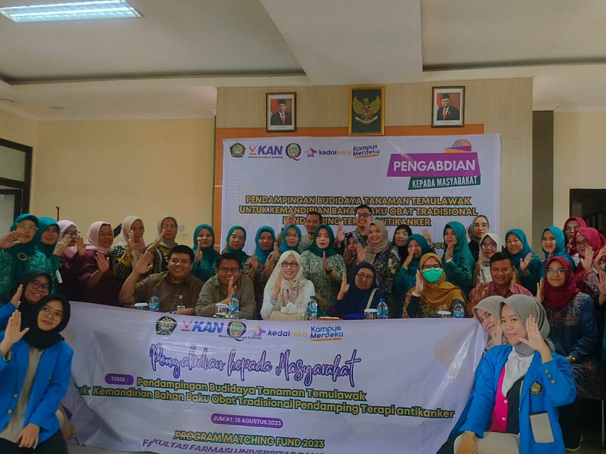 Fakultas Farmasi Universitas Pancasila melakukan kegiatan Pengabdian kepada Masyarakat di Kantor Kecamatan Megamendung, Kabupaten Bogor.