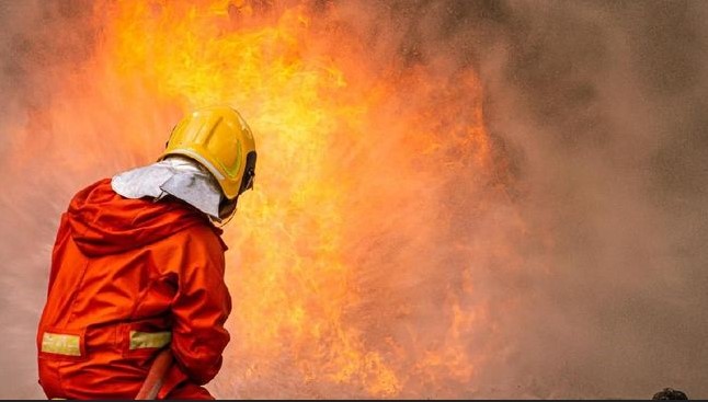 Polisi Periksa Pemilik Hotel V2 dan Karyawan Buntut Kebakaran Maut